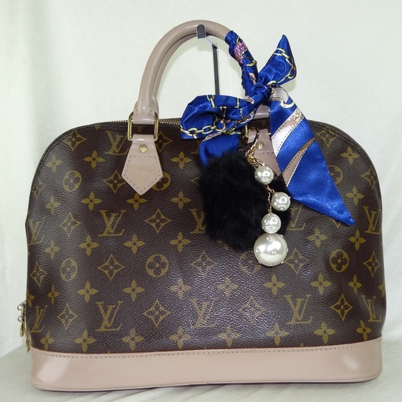 Louis Vuitton Handbags - Authentic Louis Vuitton Alma